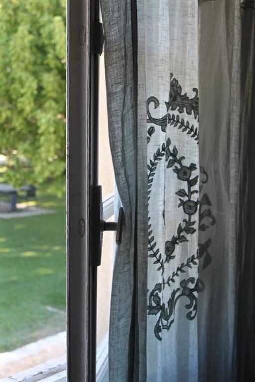 Domaine De Fontbelle Bed & Breakfast Graveson Luaran gambar